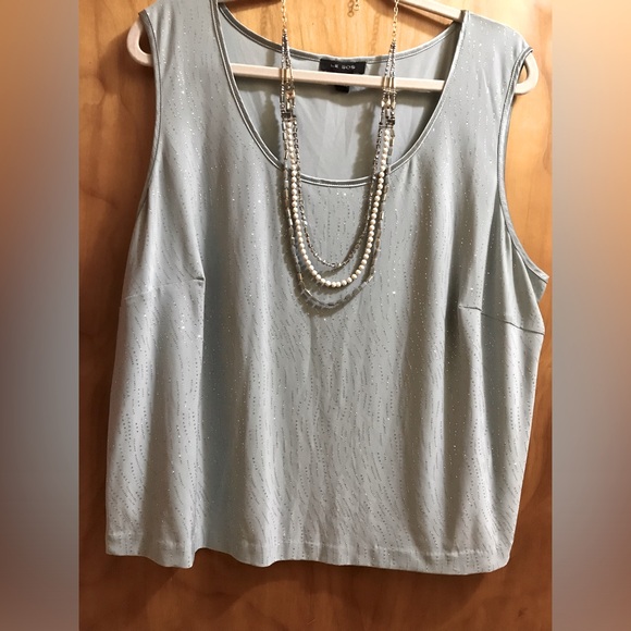 Le Bos Tops - Baby Blue 18W Sleeveless Sparkly Top